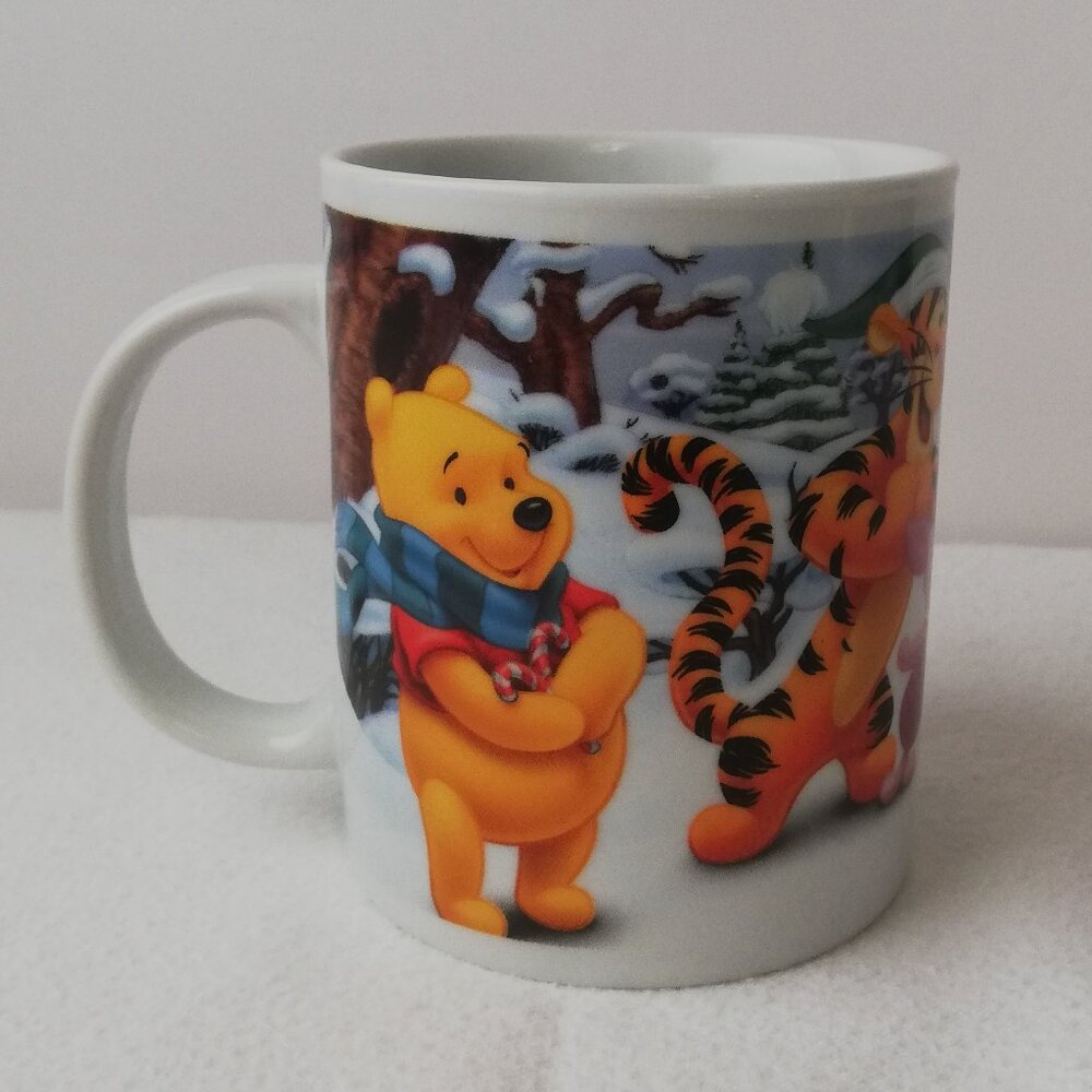 Disney Winnie The Pooh 10oz Christmas Mug